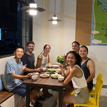 Pomelo Hostel Xingping Яншуо Екстер'єр фото