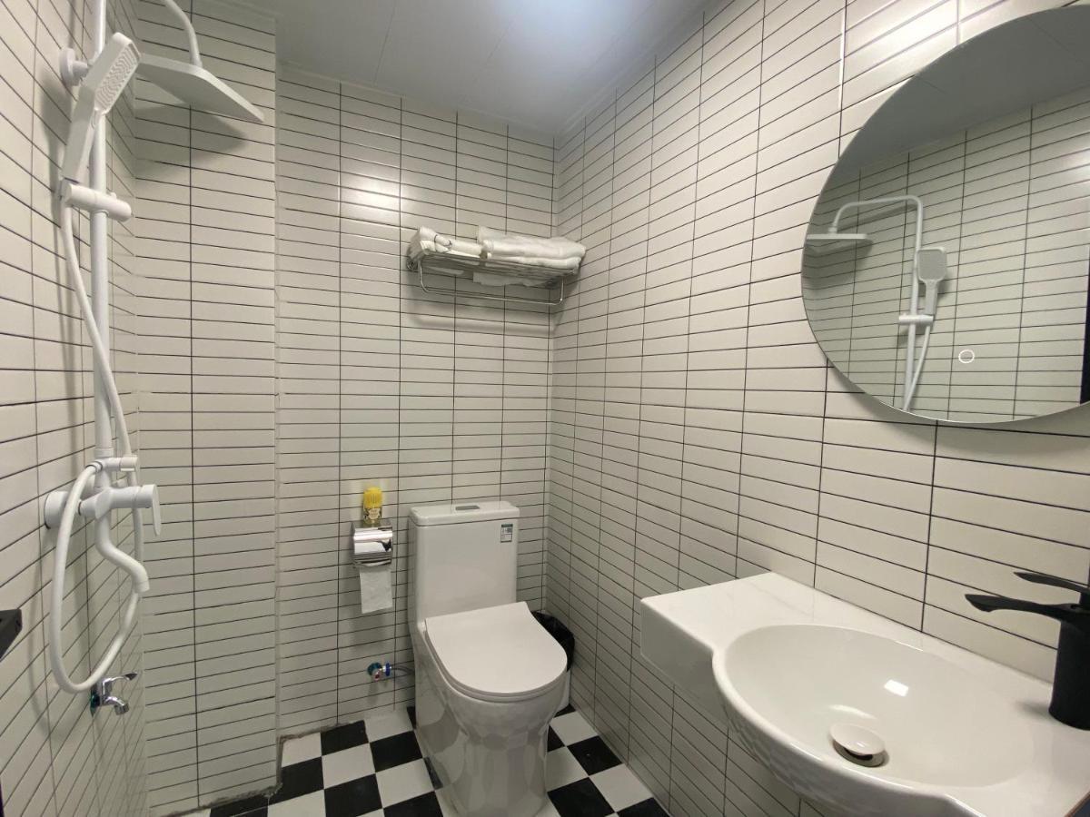 Pomelo Hostel Xingping Яншуо Екстер'єр фото
