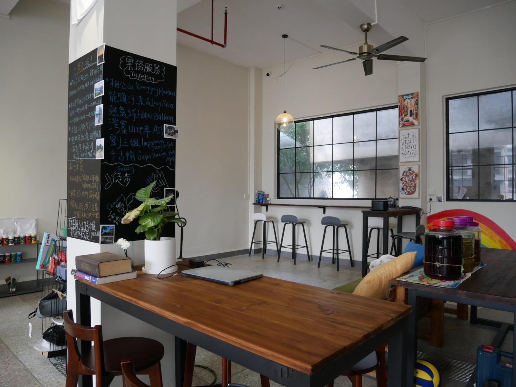 Pomelo Hostel Xingping Яншуо Екстер'єр фото